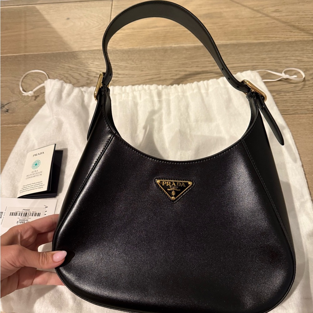 Prada Black Shoulder Bag with Sleek Minimalist Design - Picture 2 of 4